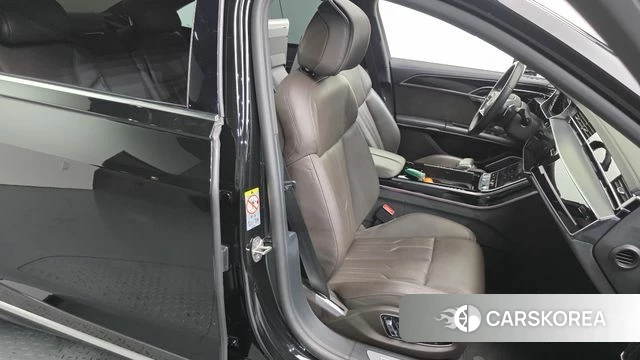 Audi A8 (D5) id 4779882 из Кореи 18