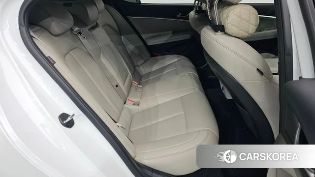 Genesis The New G70 id 4195480 из Кореи 18