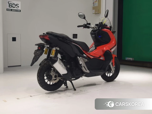 Проданный Honda ADV150 id 4175849 из Японии, фото 2