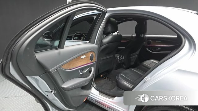 Mercedes-Benz E-Class W213 id 4309296 из Кореи 18