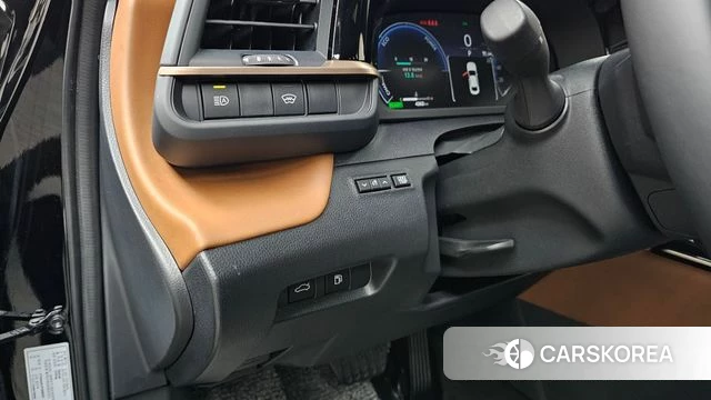 Toyota Crown Crossover id 4321676 из Кореи 18