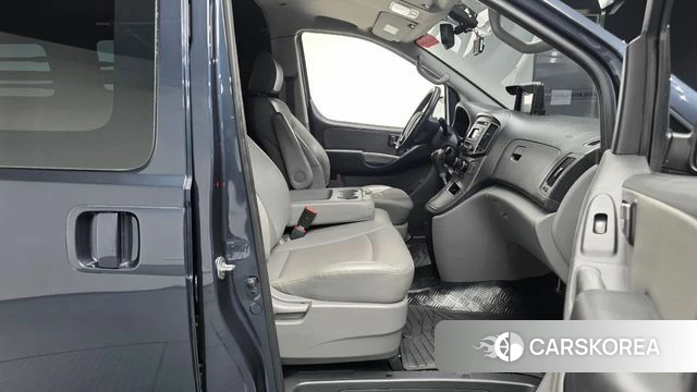 Hyundai The New Grand Starex id 4496830 из Кореи 18