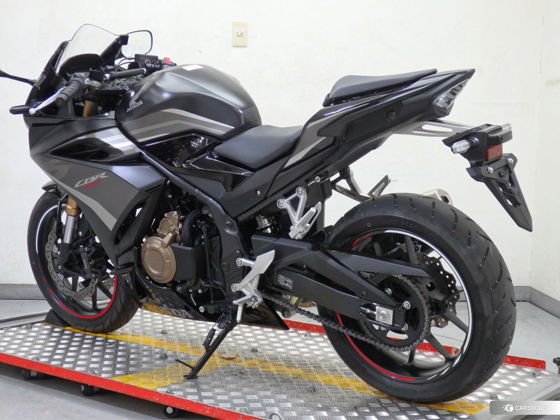 Honda CBR400R ABS id 3947850 из Японии 17
