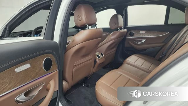 Mercedes-Benz E-Class W213 id 4579327 из Кореи 18