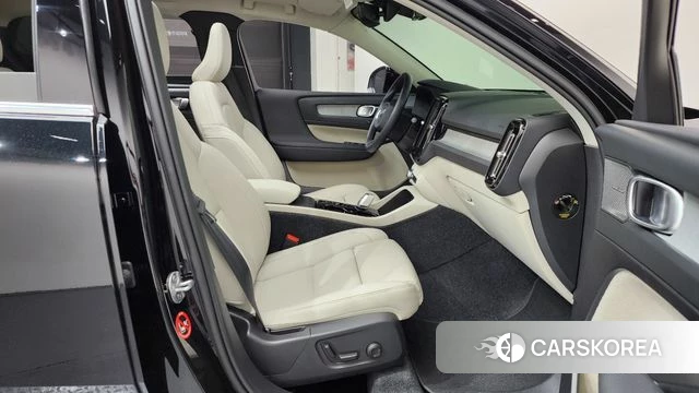 Volvo XC40 id 4629933 из Кореи 18