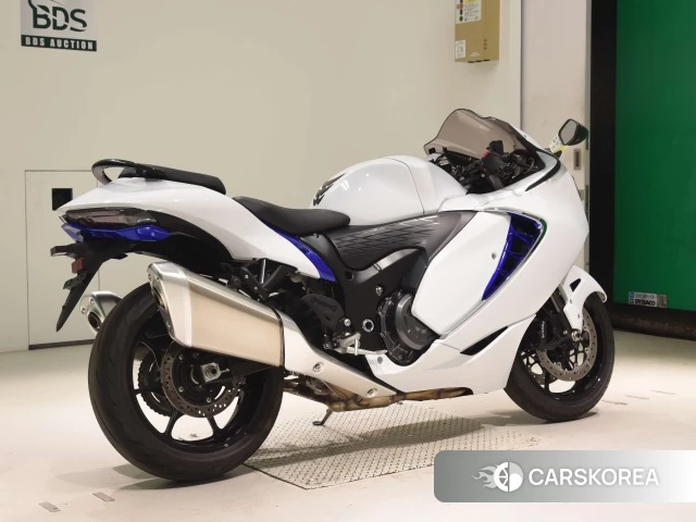 Проданный Suzuki GSX1300R HAYABUSA 2023 из Японии