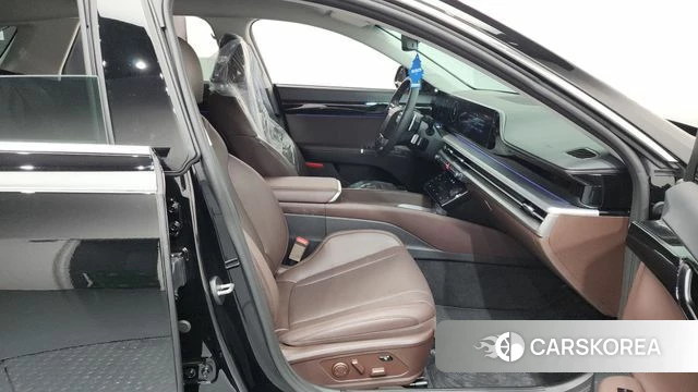 Hyundai Grandeur (GN7) id 4308257 из Кореи 18