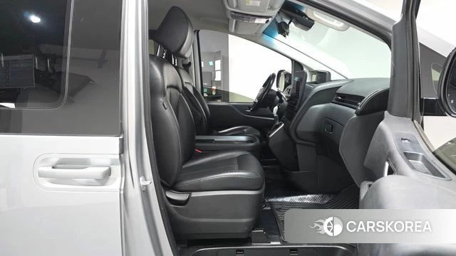 Hyundai Staria id 4396278 из Кореи 18