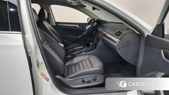 Volkswagen The New Passat id 4197066 из Кореи 18