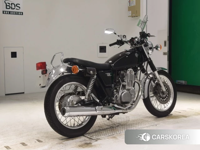 Проданный Yamaha SR 400 2015 из Японии, фото 2