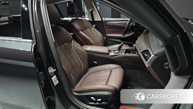 BMW 5 Series (G30) id 4573855 из Кореи 18