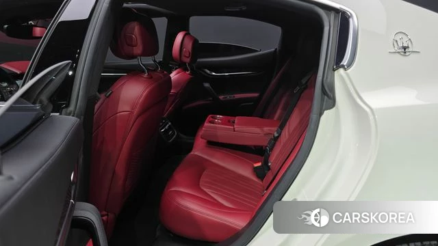 Maserati Ghibli id 4519975 из Кореи 18
