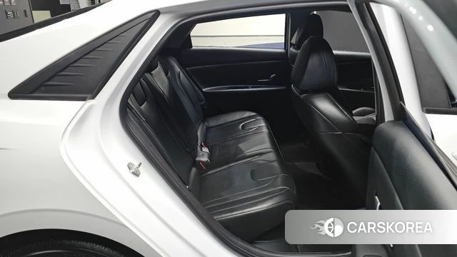 Hyundai Avante Hybrid (CN7) id 4640813 из Кореи 18