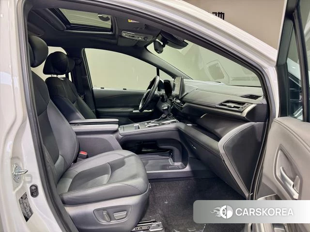 Toyota Saina id 3890614 из Китая 18