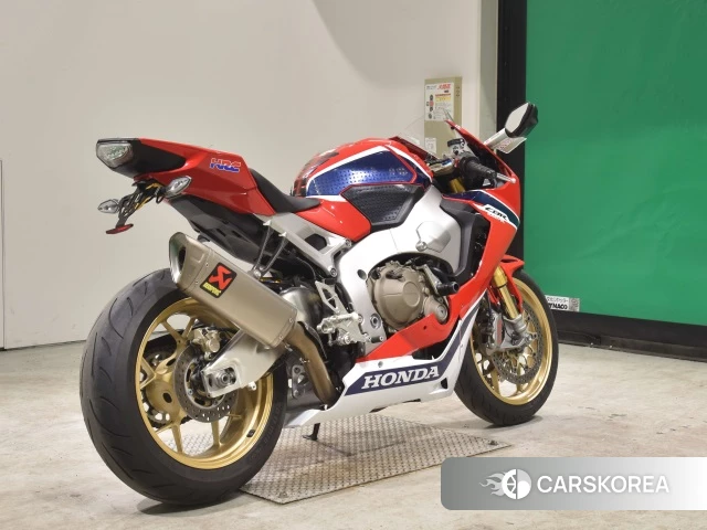 Проданный Honda CBR1000RR SP 2017 из Японии, фото 2