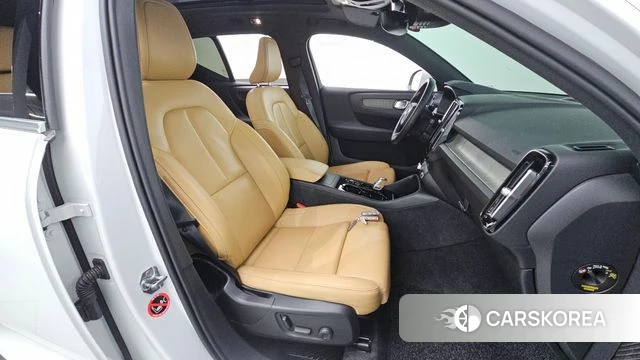 Volvo XC40 id 4794126 из Кореи 18