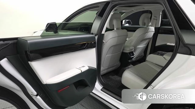 Hyundai Grandeur (GN7) id 4427966 из Кореи 18