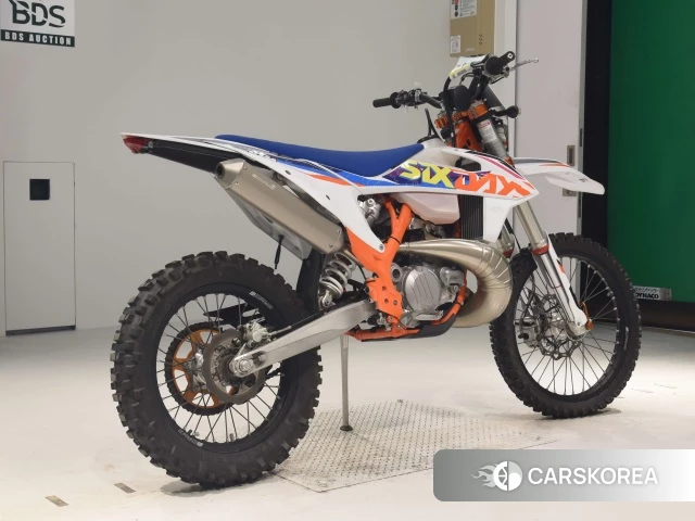 Проданный KTM 250 EXC-F SIX DAYS 2022 из Японии