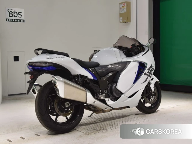 Проданный Suzuki GSX1300R HAYABUSA 2022 из Японии, фото 2