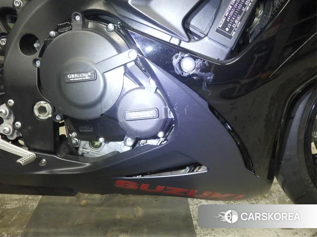 Suzuki GSX-R750 id 4183535 из Японии 18