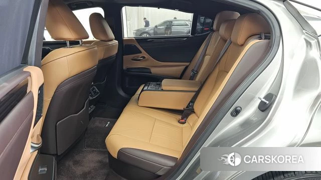 Lexus ES300h 7th generation id 4445216 из Кореи 18