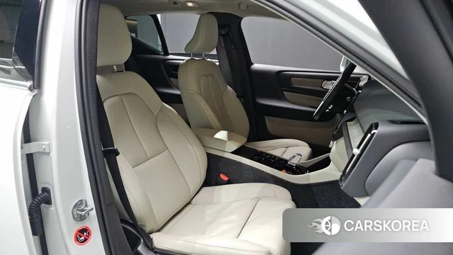 Volvo XC40 id 4607808 из Кореи 18