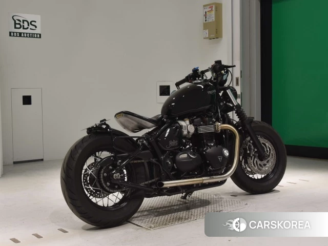 Проданный Triumph BONNEVILLE BOBBER 2022 из Японии, фото 2