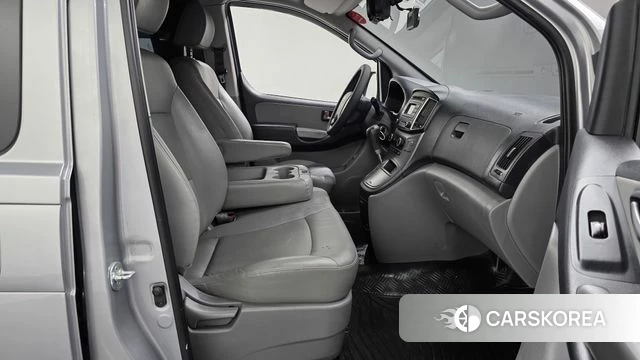 Hyundai The New Grand Starex id 4573577 из Кореи 18