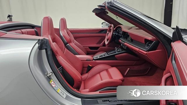 Porsche 911(992) id 4480872 из Кореи 18