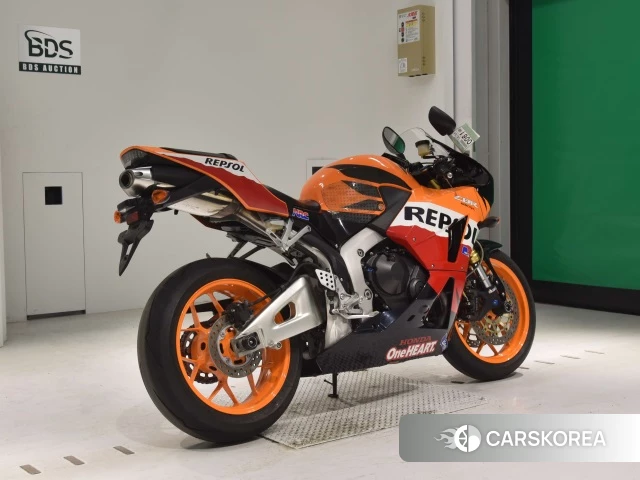 Проданный Honda CBR600RR 2013 из Японии, фото 2