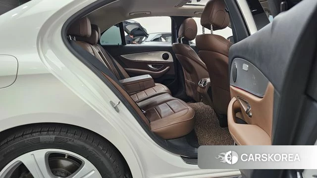 Mercedes-Benz E-Class W213 id 4465691 из Кореи 18
