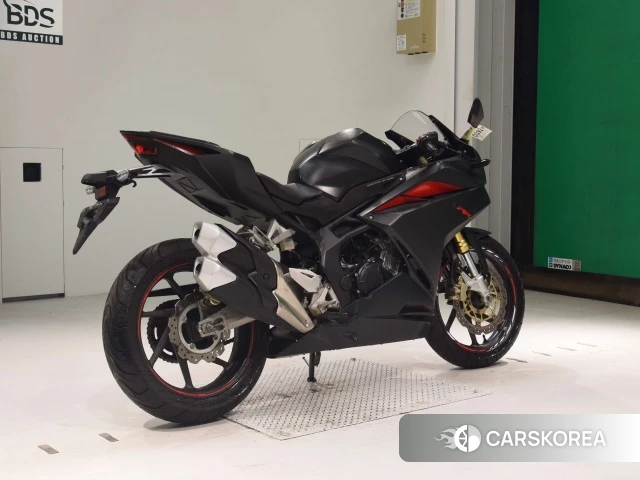 Проданный Honda CBR250RR 2017 из Японии