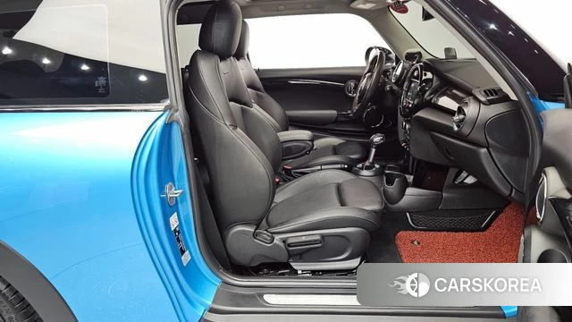 Mini Cooper S id 4430407 из Кореи 18