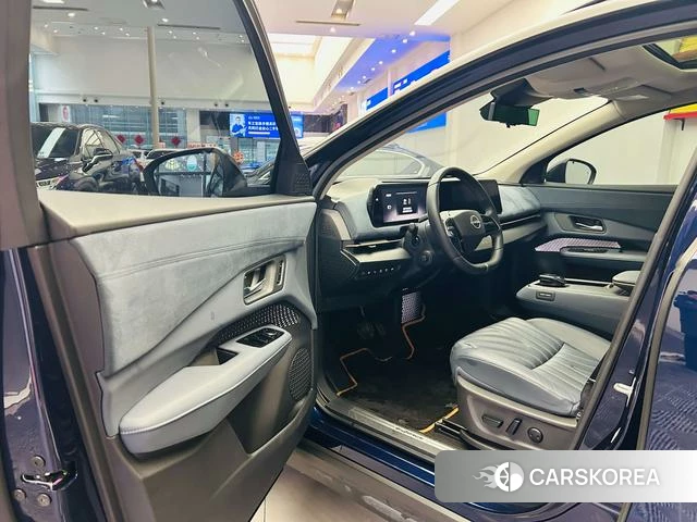 Nissan ARIYA id 4261415 из Китая 18