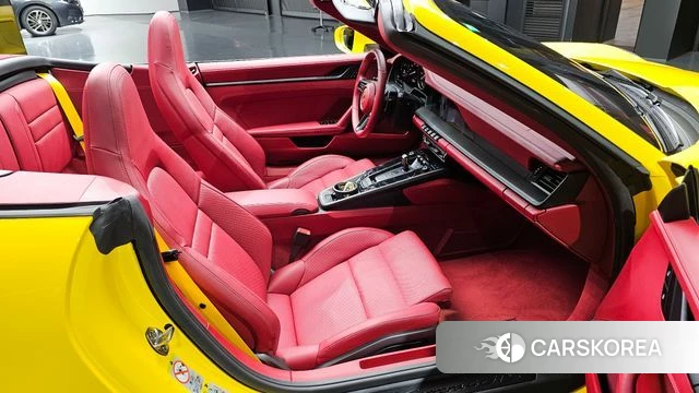 Porsche 911(992) id 4584808 из Кореи 18