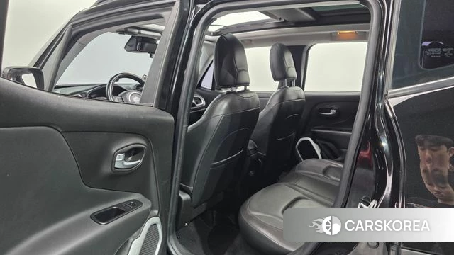 Jeep Renegade id 4339568 из Кореи 18