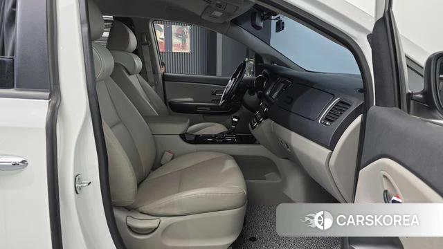Kia The New Carnival id 4284511 из Кореи 18