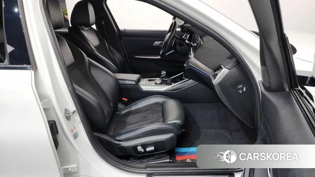 BMW 3 Series (G20) id 4641844 из Кореи 18