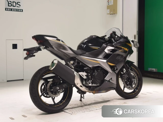 Проданный Kawasaki NINJA 400 2021 из Японии, фото 2