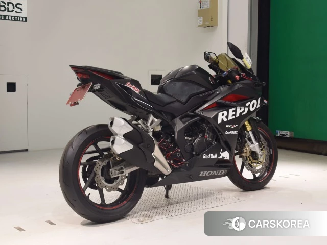 Проданный Honda CBR250RR 2017 из Японии, фото 2