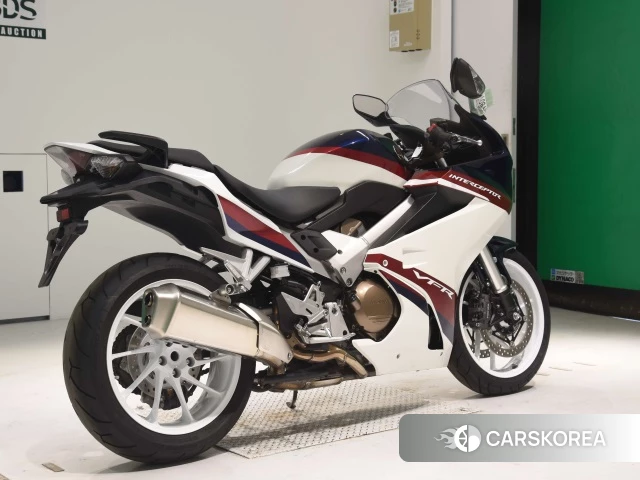 Проданный Honda VFR800F 2019 из Японии, фото 2