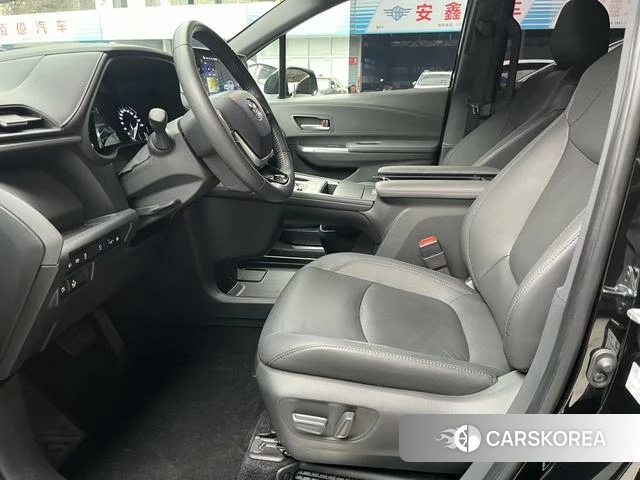 Toyota Saina id 4279038 из Китая 18