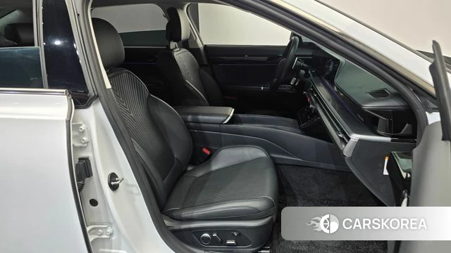 Hyundai Grandeur Hybrid (GN7) id 4480721 из Кореи 18