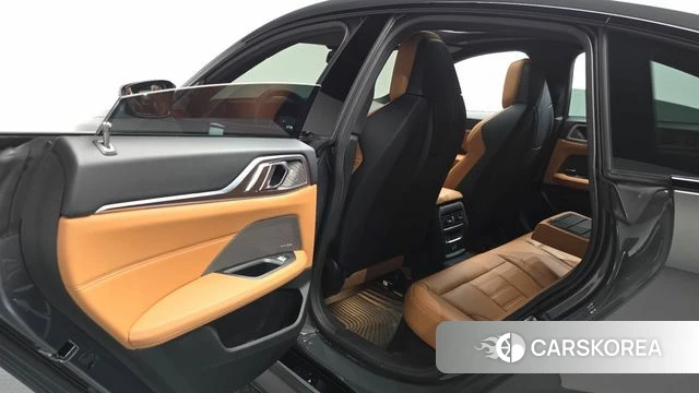 BMW i4 id 4329566 из Кореи 18