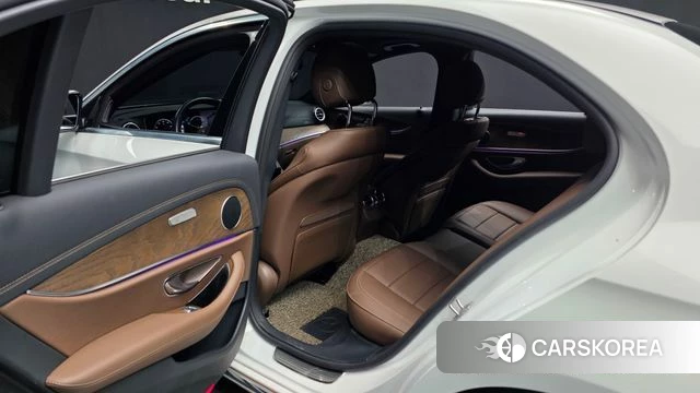 Mercedes-Benz E-Class W213 id 4692910 из Кореи 18
