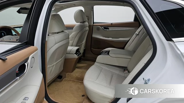 Hyundai The New Grandeur IG Hybrid id 4550012 из Кореи 18
