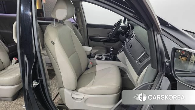 Kia The New Carnival id 4849758 из Кореи 18