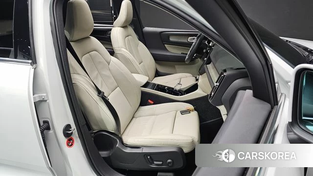 Volvo XC40 id 4381926 из Кореи 18