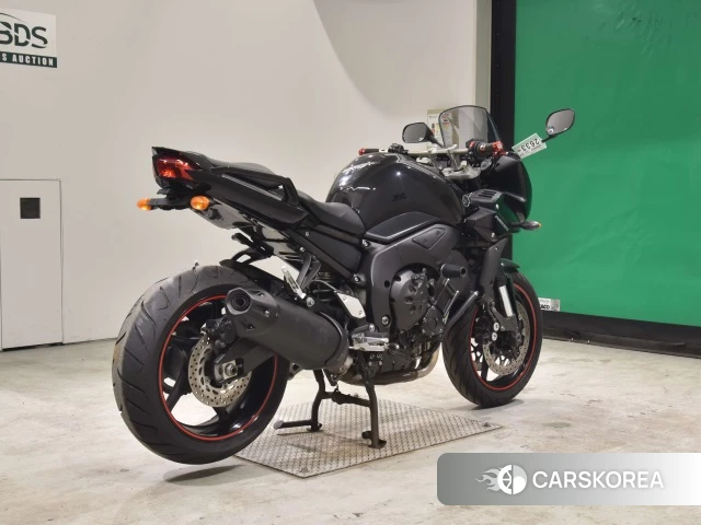 Проданный Yamaha FZ1 FEATHER 2012 из Японии