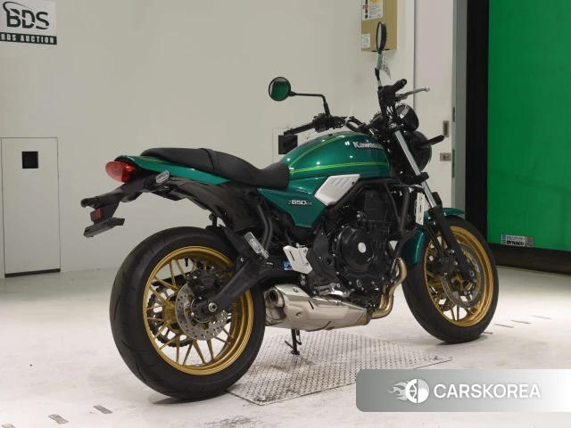 Проданный Kawasaki Z650RS 2022 из Японии, фото 2
